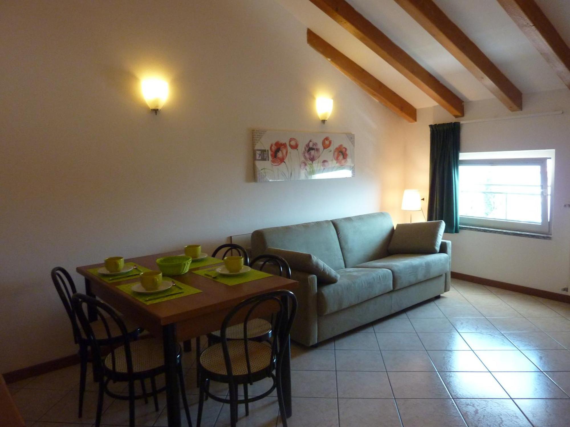 גראבדונה Residence Riva Del Lario מראה חיצוני תמונה