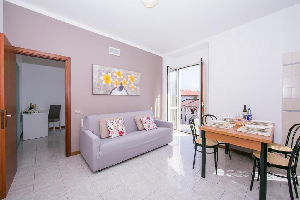 גראבדונה Residence Riva Del Lario מראה חיצוני תמונה