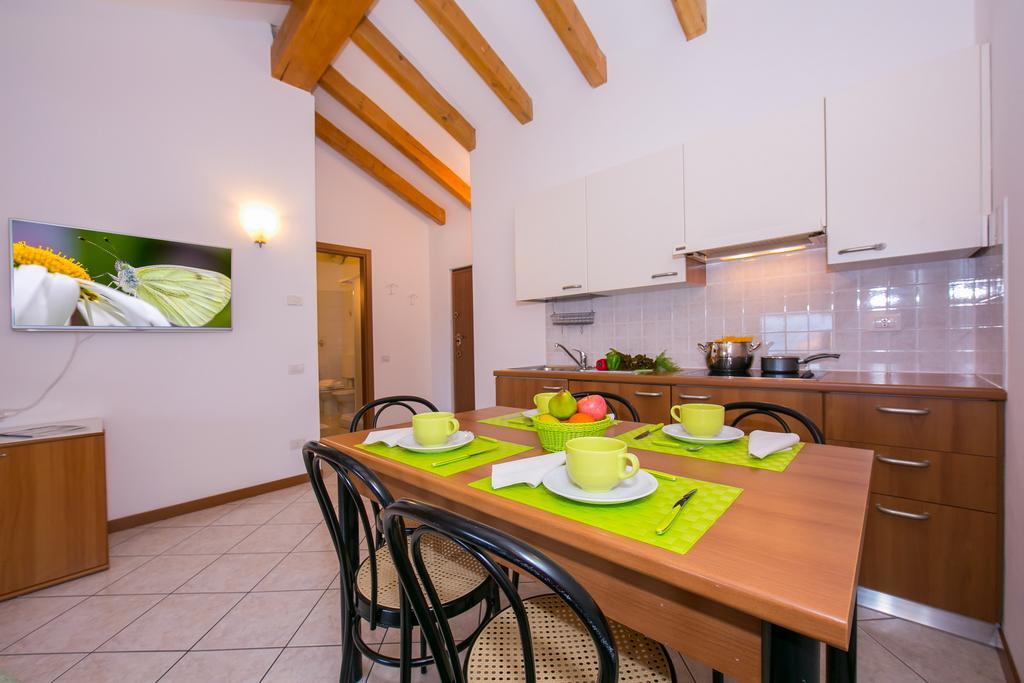 גראבדונה Residence Riva Del Lario מראה חיצוני תמונה