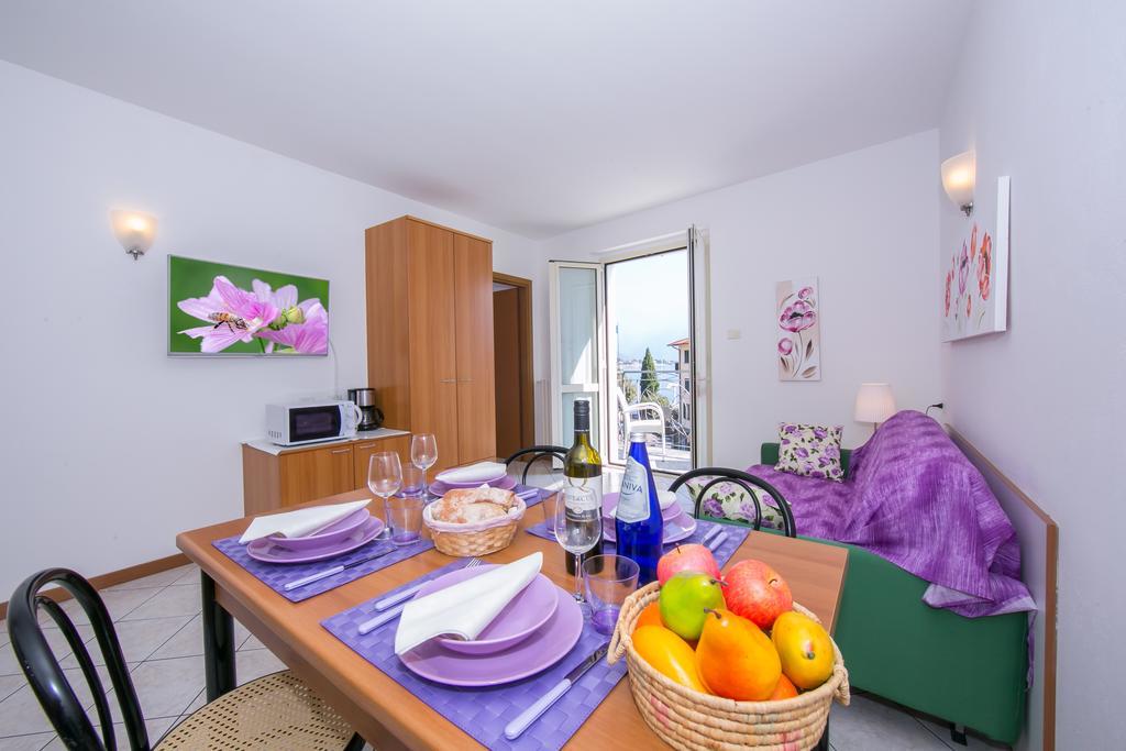 גראבדונה Residence Riva Del Lario מראה חיצוני תמונה