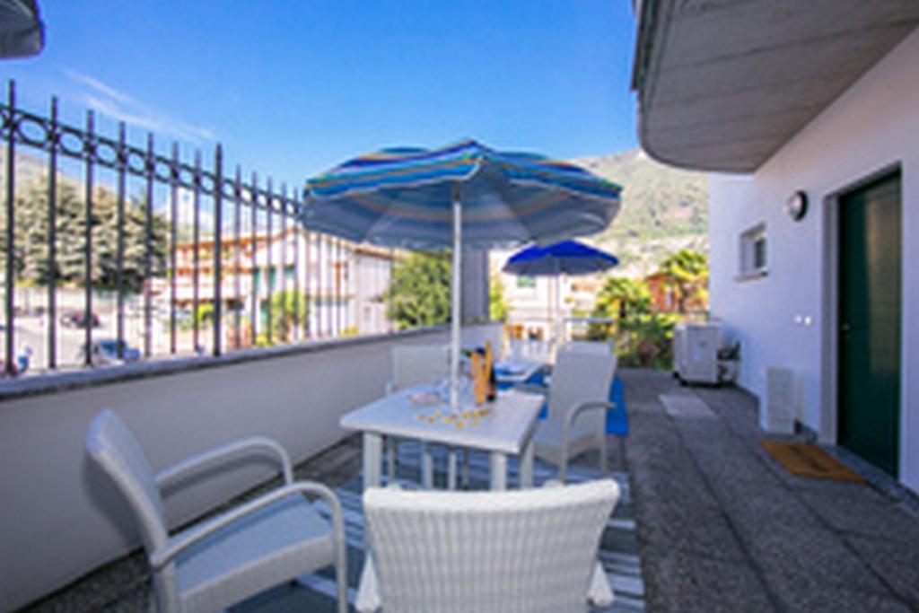 גראבדונה Residence Riva Del Lario מראה חיצוני תמונה