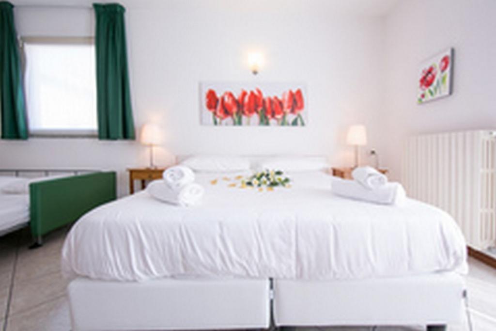 גראבדונה Residence Riva Del Lario מראה חיצוני תמונה
