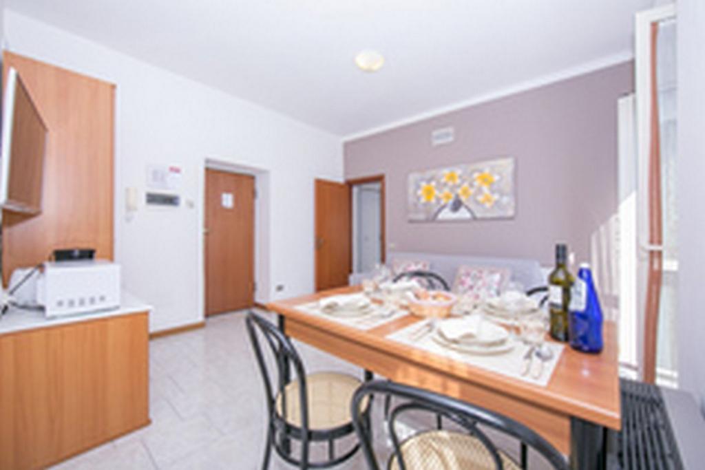 גראבדונה Residence Riva Del Lario מראה חיצוני תמונה