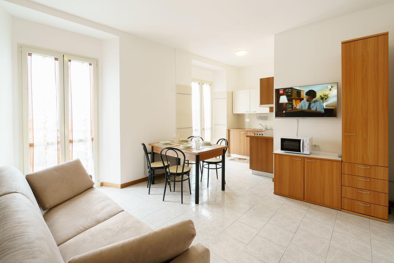 גראבדונה Residence Riva Del Lario מראה חיצוני תמונה